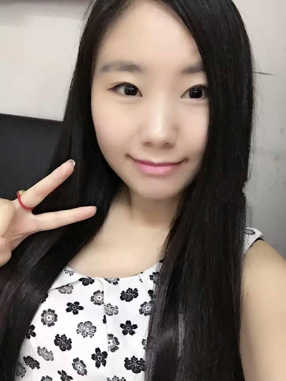 國內真實咪J-元旦請單位漂亮同事吃火鍋,接著酒吧猜色子趁機M倒,開房啪啪自拍-廣東話