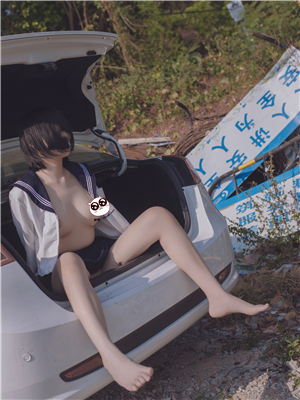 WB萌妹-悠寶-VIP套圖-野外綁架JK 塞進後備箱