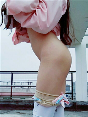 網紅蘿$莉-海綿寶寶的海綿-VIP視圖-寢室樓頂無內露出