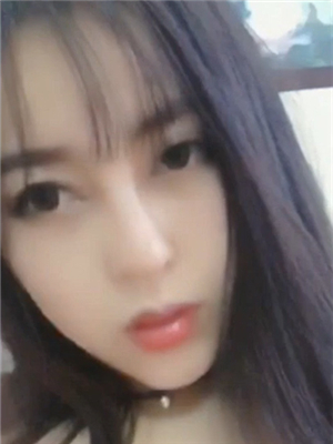 大眼高顔值美女微整形回來複播,更加漂亮了,奶$子很圓,不知道是不是真奶