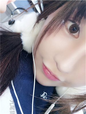 網紅少女-九尾狐狸m-VIP套圖包-圖書館計算機室JK制服露出