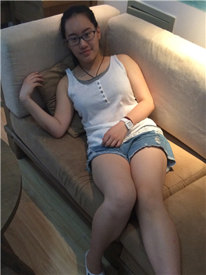 戴眼鏡非常有感覺的大學學霸情侶X愛自拍流出,女學霸沐耳還是粉色