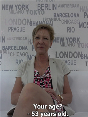 53歲豐滿熟女大奶洋馬,艹起來真的敗火