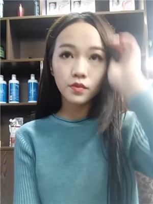 在美發店認識的漂亮發型設計師小姐姐,七夕節發大紅包換來的廁所尿尿摸X自拍