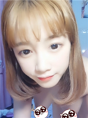 超萌小美妞,可愛表面下是一副臊臊的心,紫薇流了不少水