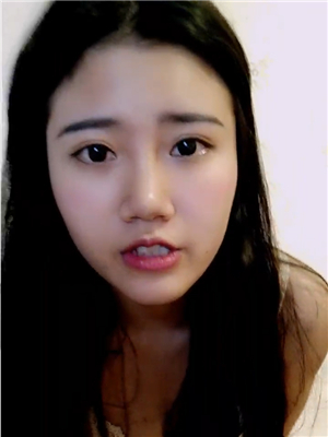 可愛蘿莉音小美女,聲音超甜,讓人聽了酥到不行,賣力紫薇