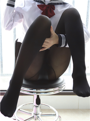 網紅少女-洛美-VIP視圖-誘惑黑絲襪-2018100903