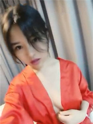 清純美女主播小雅果聊合計12小時