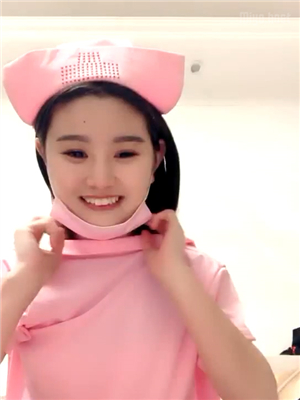 甜美可愛說話好聽護士裝長發漂亮妹子果聊紫薇,不斷揉茓-2019021801