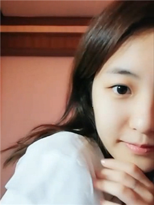 甜美小可愛微胖美女大學生果聊,肉肉的看著就舒服-2019021901