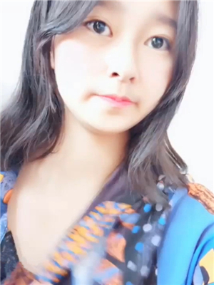 甜美可愛清純的萌妹外表下,沒想到隱藏著這麽臊的另一面-2019042401