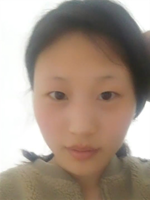 居家真實小夫妻造愛值播,小媳婦開裆肉絲,身體白嫩誘惑十足-2019053001