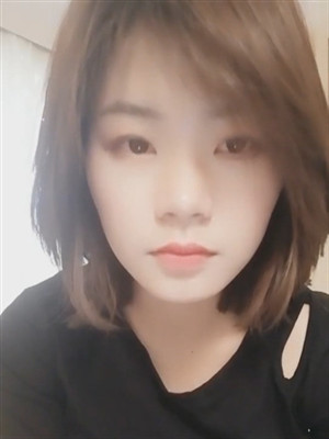 短發氣質文藝妹子放假臥室果聊,看上去文文靜靜的,沒想到私下怎麽臊,bb無毛極品肥鮑-2019062603