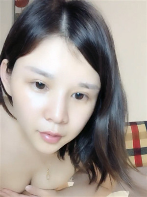 清秀短發漂亮小妹第一天開播,無套路露沐耳紫薇,流了不少水,問有沒有聽到水聲?