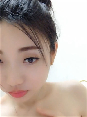 難得一見的極品鳳貝茓妹子全方位展示嫩茓,粉嘟嘟毛毛稀疏,此種茓極其少見