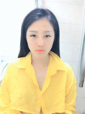 身材棒顔值高小少婦啪啪啪,各姿勢開艹,結束不滿足,坐一邊插著振動棒紫薇