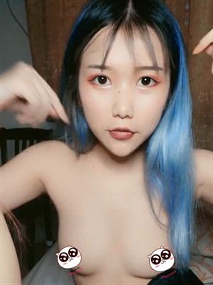 卡哇伊清純姐妹倆出租屋同性XX果聊,就缺個大丁丁去滿足兩個小臊貨了