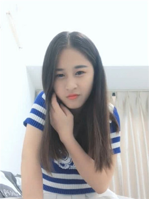 運動氣息嫩妹與粉絲啪啪果聊,各種誘惑粉絲來幹,幹完才知道臊茓到底緊不緊