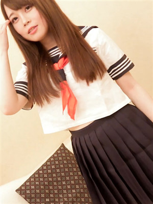 清純學生制服萌妹,內褲撥開一邊,鮑魚極品粉嫩,不停流愛液,可以拉絲