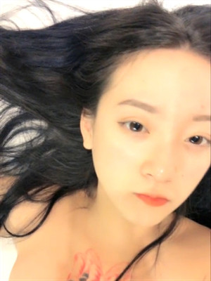 紋身男女酒店PaPa,小臊貨渾身紋滿了,鮑魚很幹淨,分享曾跟粉絲約啪記錄