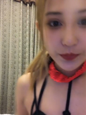 身材曼妙顔值不差小少婦紫薇果聊,翹著屁股對著鏡頭掰開臊茓,茓肉清晰可見