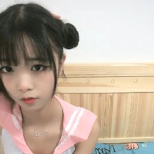 清純甜美長沙萌妹,情趣水手制服誘惑,自摸胸前小奶子,抱怨太小,需要個哥哥揉大[MP4/335M]