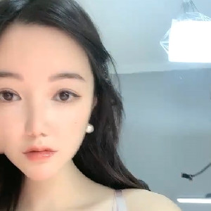 氣質高顔值無錫妹子,身材沒得說,顔值更佳,真是天生的尤物,艹上一炮怎麽也值[MP4/487M]