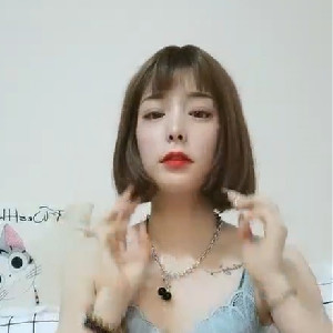 短發氣質高顔值小姐姐,純潔蕾絲白絲襪,被啪友掰開雙腿瘋狂抽送,發泄原始欲望[MP4/1G]