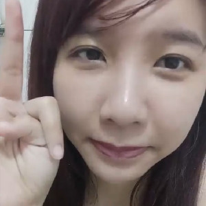 麻豆簽約藝人吳夢萌線上果聊,被要求表演吃屎,聲稱除非真缺錢缺到爆炸,不然不會吃屎[MP4/478M]