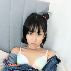 定居國外的短發氣質華人少婦與老外大屌情人啪啪,回國後小JJ還真不好滿足了[MP4/1G]