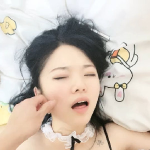 OO後小情侶居家啪啪,情趣女仆裝,掀開裙子就可以直接幹,真方便[MP4/285M]