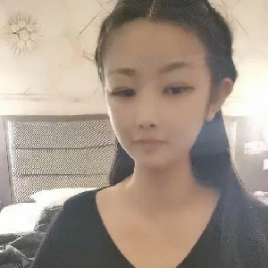 外表端莊秀氣小姐姐沒想到也能這麽臊,小茓經驗十足,已經黑如沐洱,果然人美B受罪[MP4/921M]