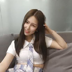 蘭州某大學在校學生妹,有名的校園援交雞,和社會大哥開房啪啪,美乳翹臀滿分[MP4/1G]