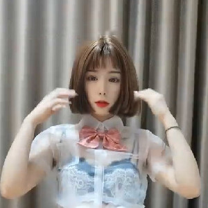 氣質短發烈焰紅唇小美妞,身在鄭州金水區,小B毛毛濃密欲望十足,附近的狼友可以注意下[MP4/703M]