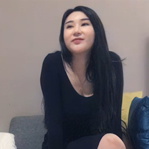 探花系列,寸頭猛男老哥約啪圓臉美少婦,從沙發搞到床上,大哥正興起,被小姐姐催促到點了,快射[MP4/435M]