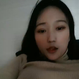 高顏值清純鄉下小妹,說話憨憨的,各種扭動身體擺弄自己嫩鮑,別說還挺臊[MP4/1G]