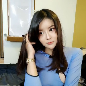 爆艹泰國當地極品民國風高顏值混血女神,肥臀幹起來肉肉的,晃來晃去很帶感[MP4/659M]