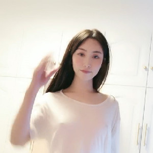 高顏值杭州小姐姐居家大秀,模特般身材,洗澡摩擦嫩茓嬌喘不停,這叫音太酥了[MP4/728M]