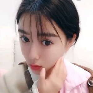 甜美清純軟萌妹,說話慢條斯理,很溫柔,聊生活中的無耐和心事,時不時露下B,小洞很緊[MP4/532M]