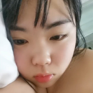 激戰童顏豐滿妹子,肉肉的,連體黑絲繃緊,隔著黑絲摳,小茓粉嘟嘟,嫩死了,內射中出濃靜[617M]