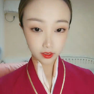 極品空姐剛下航班兼職果聊,自稱為了進航空公司花了不少錢,工資卻不夠花[152M]