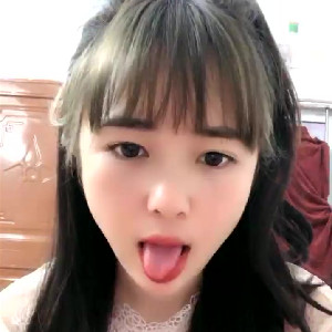 清純甜美OO後小師妹,笑起來超甜,外表文靜,沒想到也會下海,小茓毛毛不多[381M]