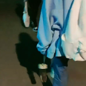 校園搭訕剛下晚自習背書包回宿舍的學生妹,套路到賓館激情纏綿,美乳白皙身體青春無敵[MP4/996M]