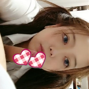 居家啪啪雙馬尾清純甜美系軟萌妹,按著肥滿蜜桃臀後入抽插,妹子吃J8的樣子真可愛[MP4/453M]