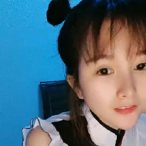 丸子頭清純漂亮小姐姐,人美身材好,外表純純的,沒想到私處毛毛這麼濃密,欲火焚身[400M]