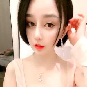 極品蜜桃臀嬌小玲瓏兔寶寶,可愛死庫水誘惑,上下模擬女上位動起來,小洞裏面茓肉紅嘟嘟