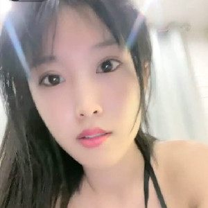 馬尾辮青春黑絲妹子,情趣睡衣誘人十足,這等顏值和身材壹般不給搞[272M]