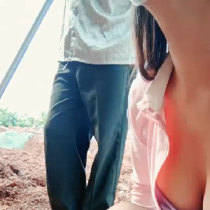 爆乳熟婦鄉村獵物,粉絲發布任務勾引耕地大爺,大爺開始還裝正直說這不好吧[MP4/376M]