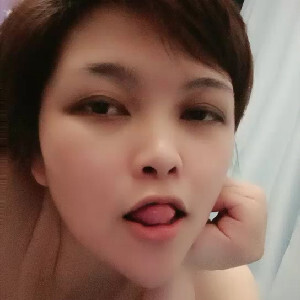 短發豐滿阿姨在線教學,閱屌無數,拿自己做示範,教妳怎麽插讓女人忘不掉妳[MP4/971M]