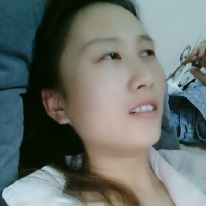 真實國產居家夫妻下海,小媳婦賢惠溫柔,刷著抖音,下面老公慢慢抽送,貴在真實[MP4/175M]